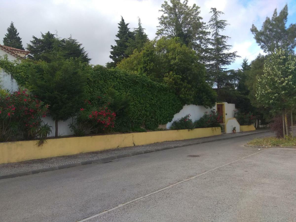 Casa Dos Arrabidos Guest House Torres Novas Exterior photo